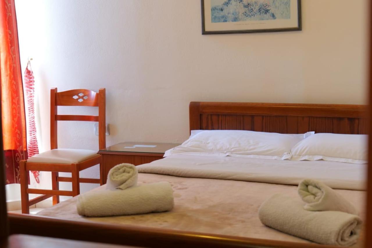 Hotel Veli Саранда Экстерьер фото
