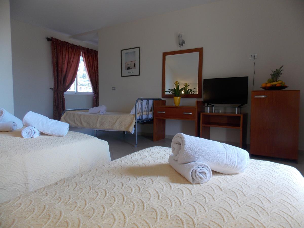 Hotel Veli Саранда Экстерьер фото
